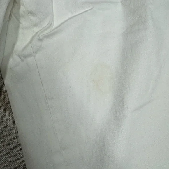 Women’s plus size white capri jeans - Picture 11 of 12